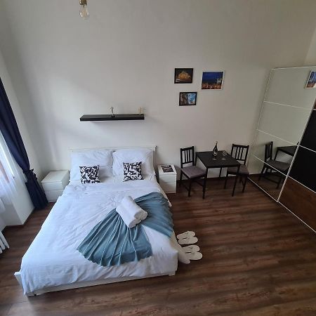 Svetly Prostorny Byt V Karline Daire Prag Dış mekan fotoğraf